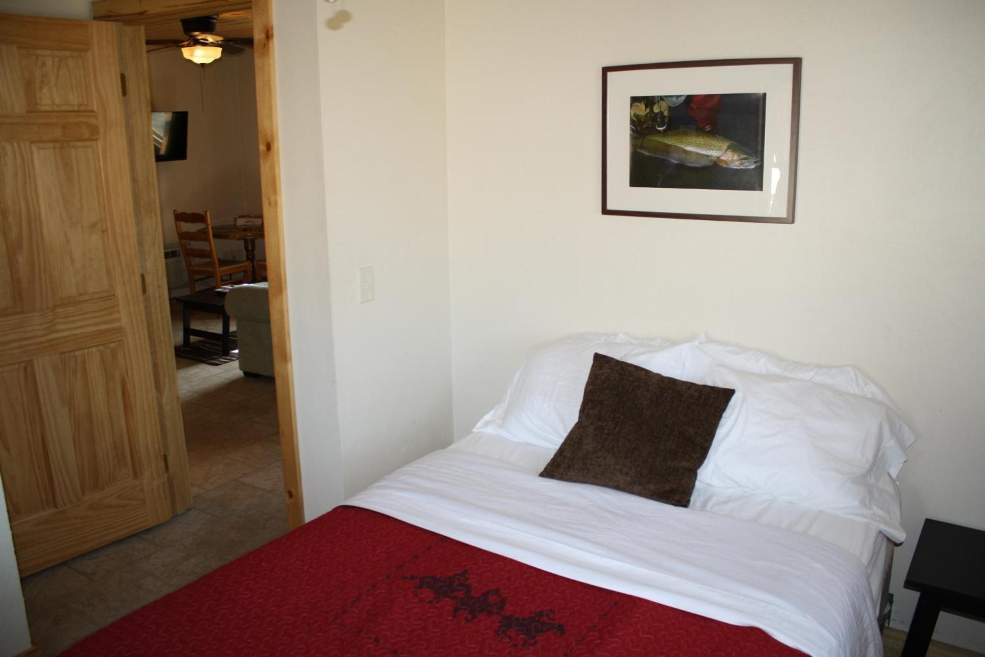 Wapiti Lodge 3*