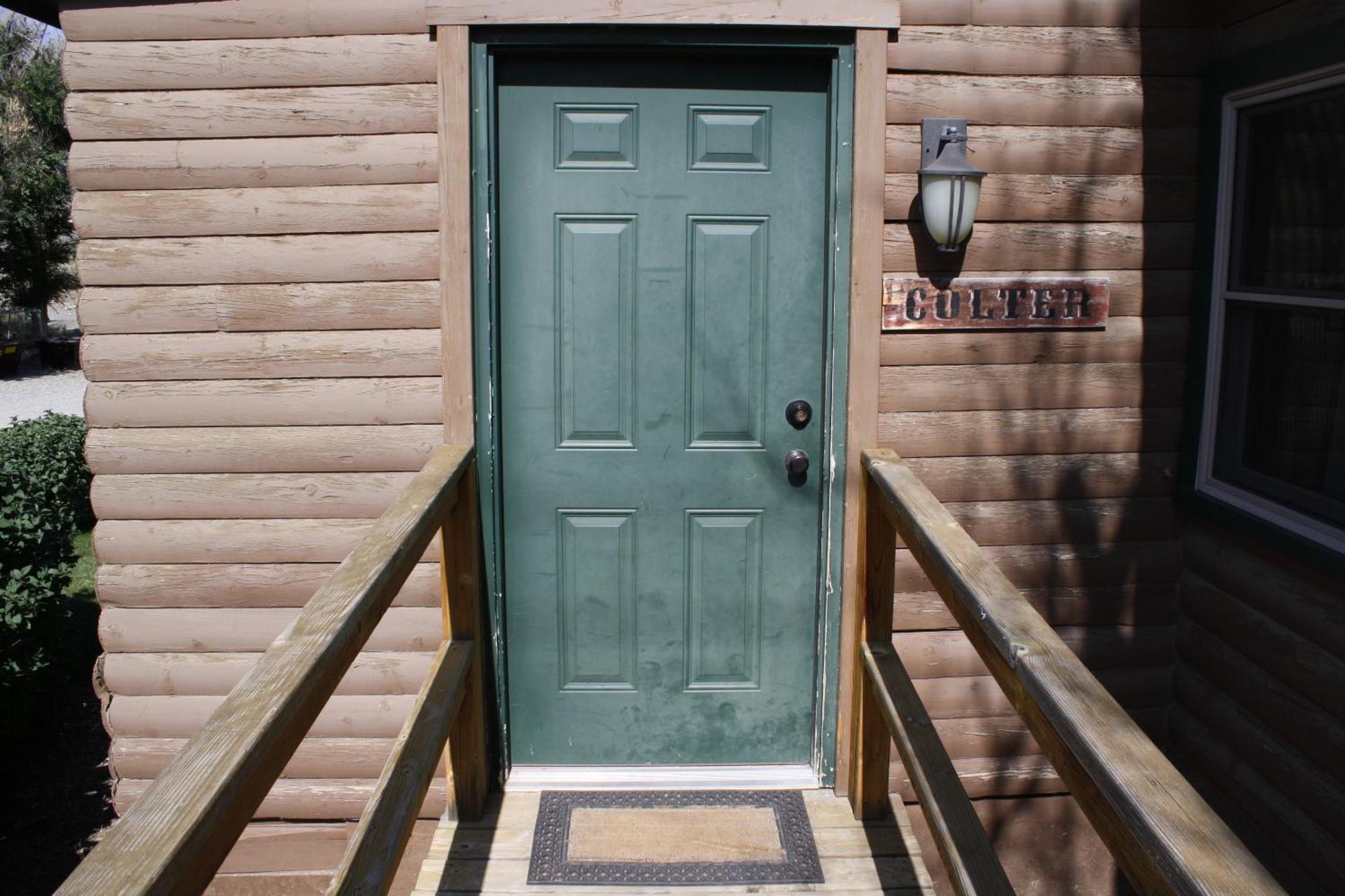 Wapiti Lodge